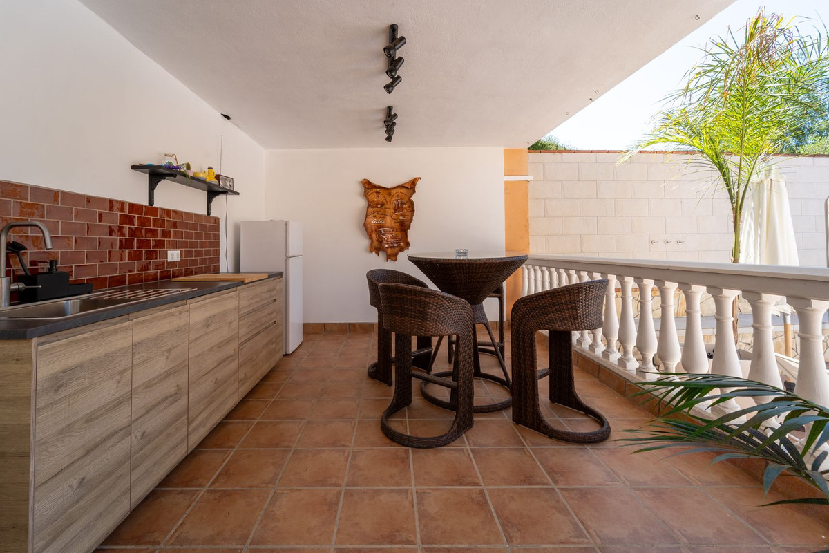 5 Bed Townhouse for sale in Mijas Costa Costa Del Sol, Málaga, Spain