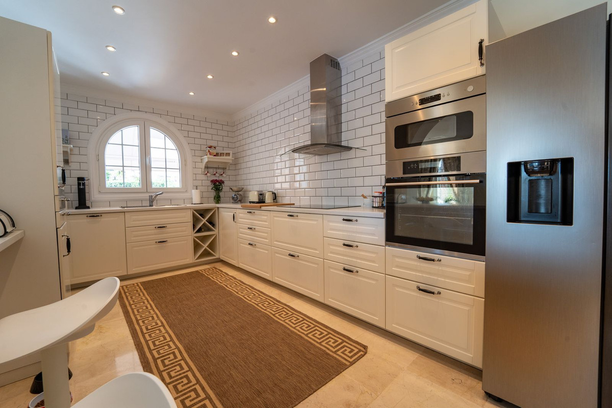 5 Bed Townhouse for sale in Mijas Costa Costa Del Sol, Málaga, Spain