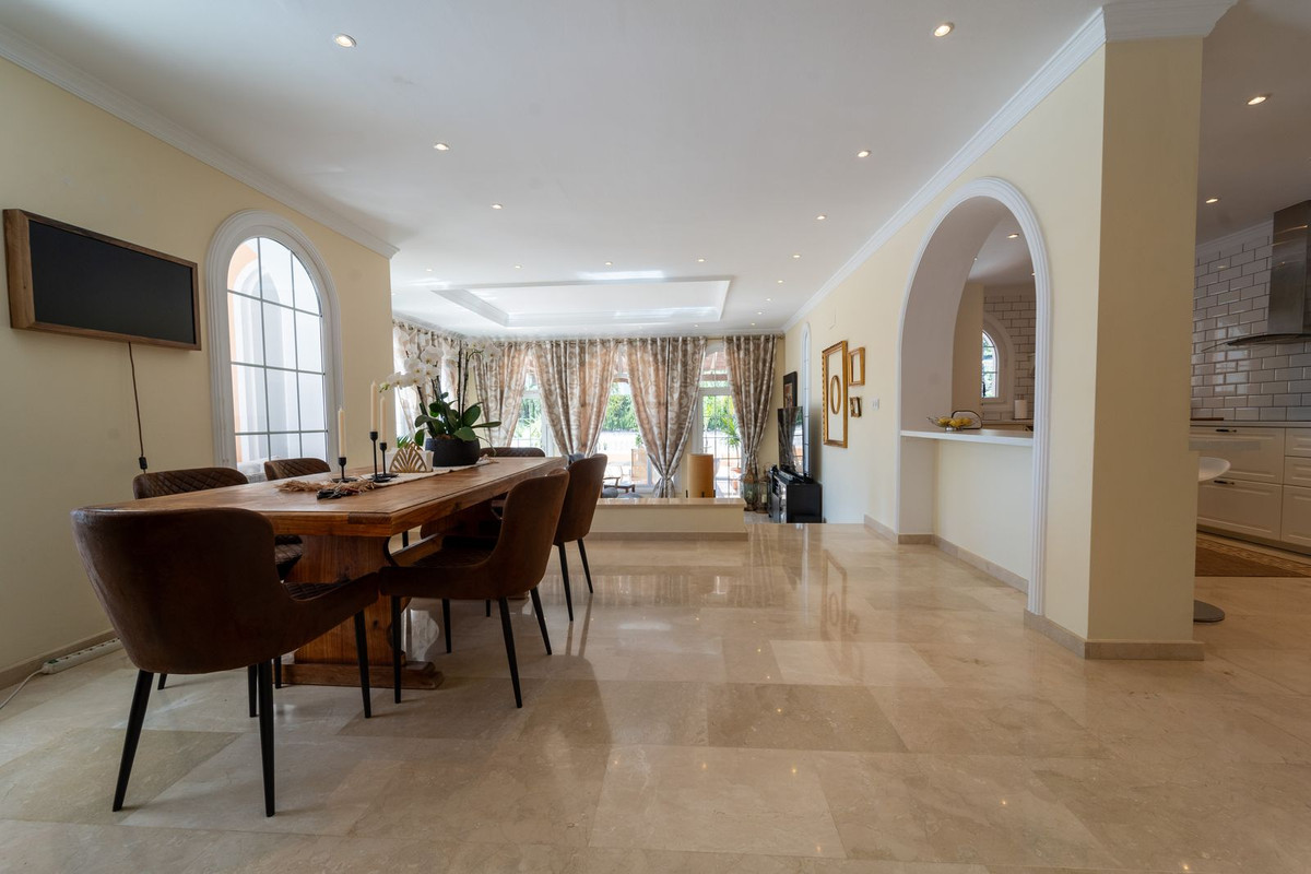 5 Bed Townhouse for sale in Mijas Costa Costa Del Sol, Málaga, Spain