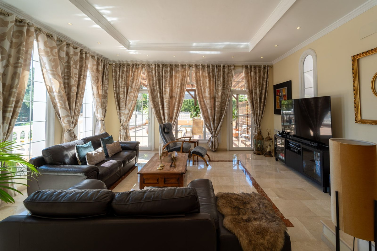 5 Bed Townhouse for sale in Mijas Costa Costa Del Sol, Málaga, Spain