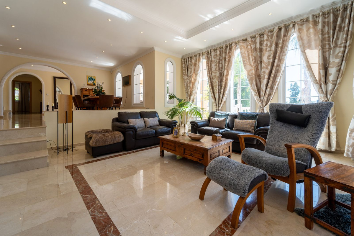 5 Bed Townhouse for sale in Mijas Costa Costa Del Sol, Málaga, Spain