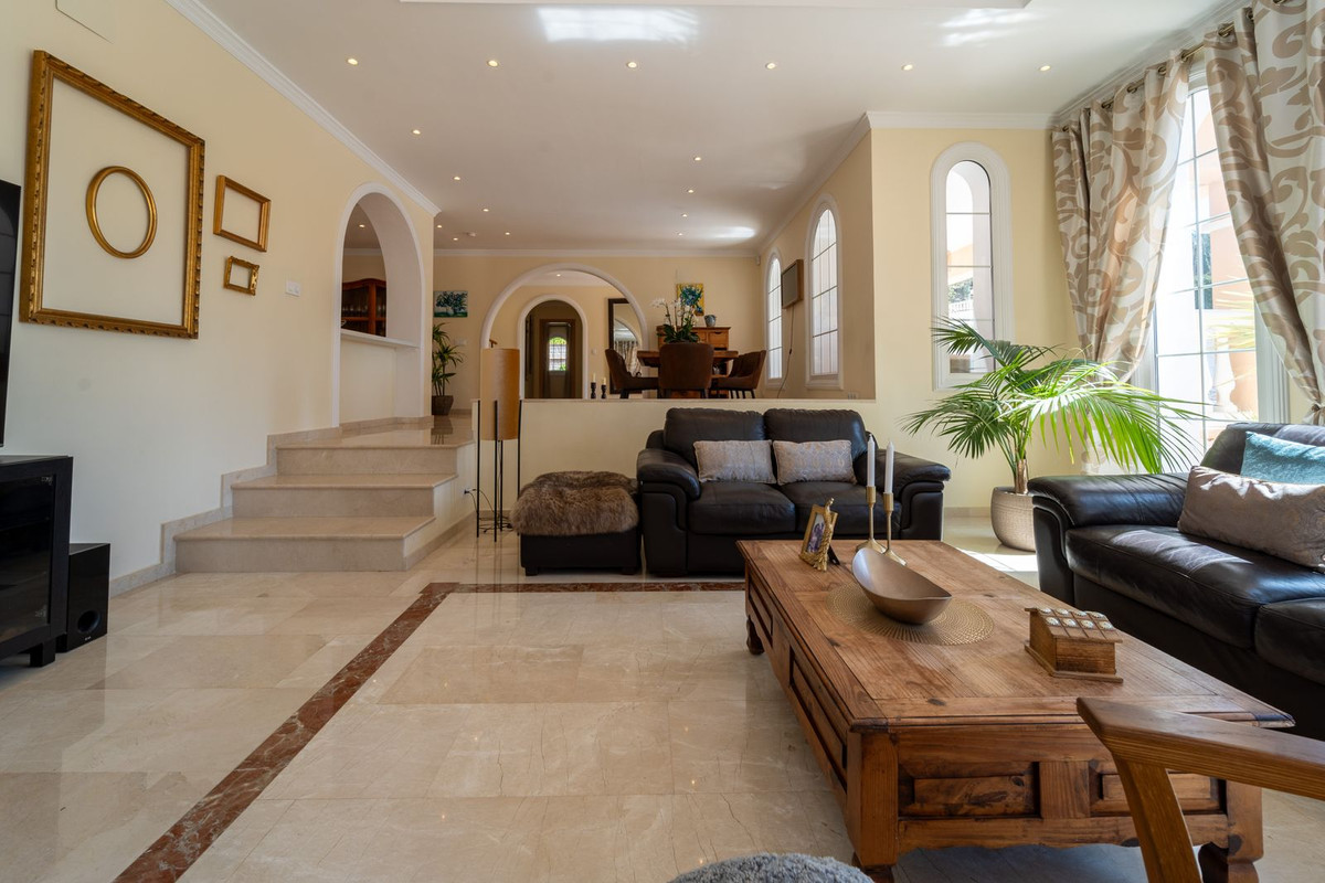 5 Bed Townhouse for sale in Mijas Costa Costa Del Sol, Málaga, Spain