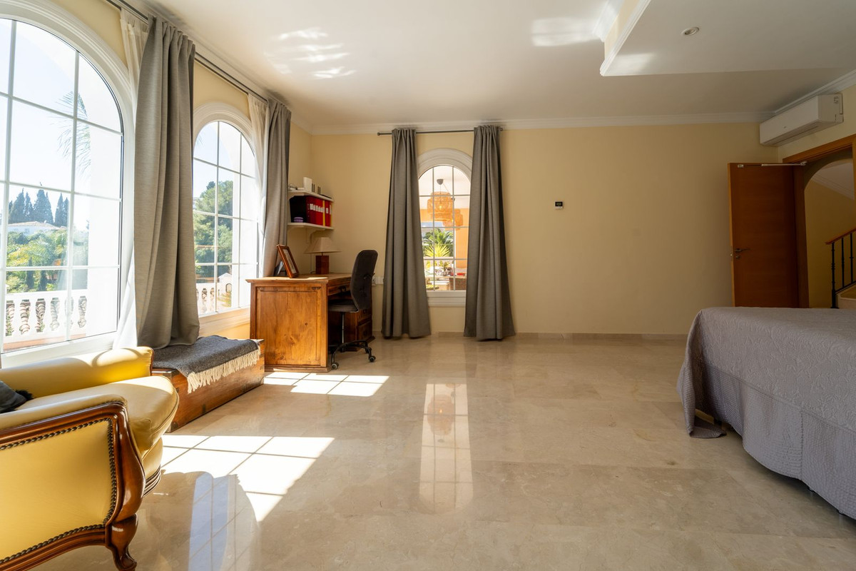 5 Bed Townhouse for sale in Mijas Costa Costa Del Sol, Málaga, Spain