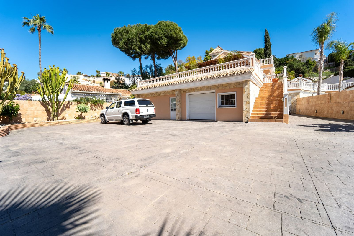 5 Bed Townhouse for sale in Mijas Costa Costa Del Sol, Málaga, Spain