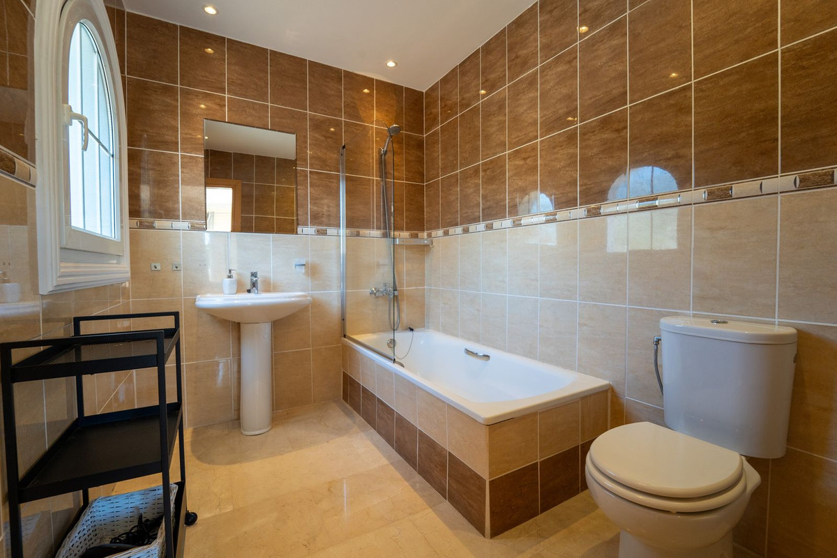 5 Bed Townhouse for sale in Mijas Costa Costa Del Sol, Málaga, Spain