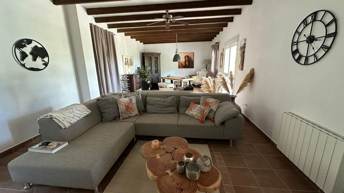 3 Bed Townhouse for sale in Alora Costa Del Sol, Málaga, Spain