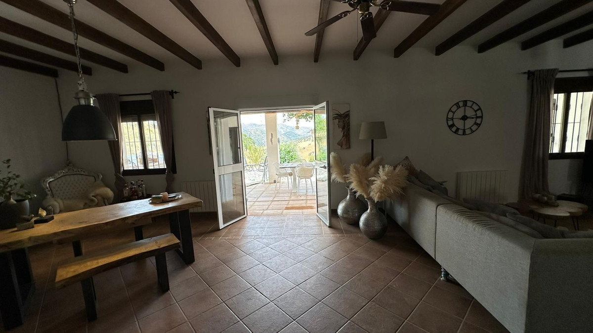 3 Bed Townhouse for sale in Alora Costa Del Sol, Málaga, Spain