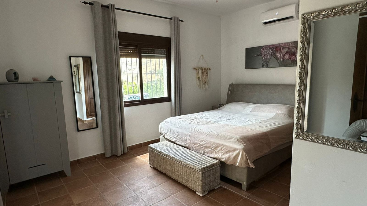 3 Bed Townhouse for sale in Alora Costa Del Sol, Málaga, Spain