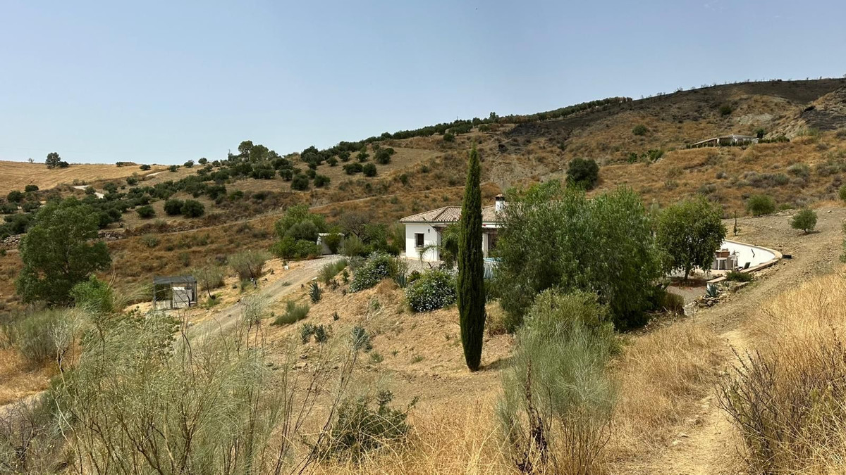 3 Bed Townhouse for sale in Alora Costa Del Sol, Málaga, Spain