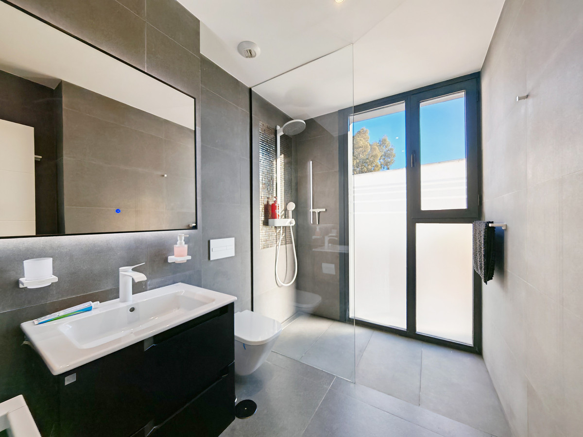 4 Bed Townhouse for sale in Valle Romano Costa Del Sol, Málaga, Spain