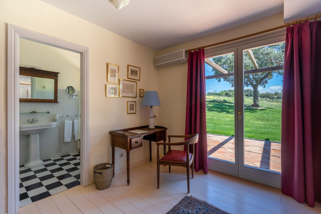 8 Bed Townhouse for sale in Ronda Costa Del Sol, Málaga, Spain