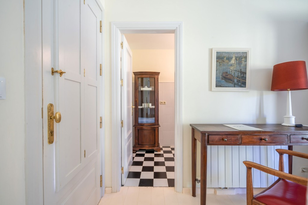 8 Bed Townhouse for sale in Ronda Costa Del Sol, Málaga, Spain