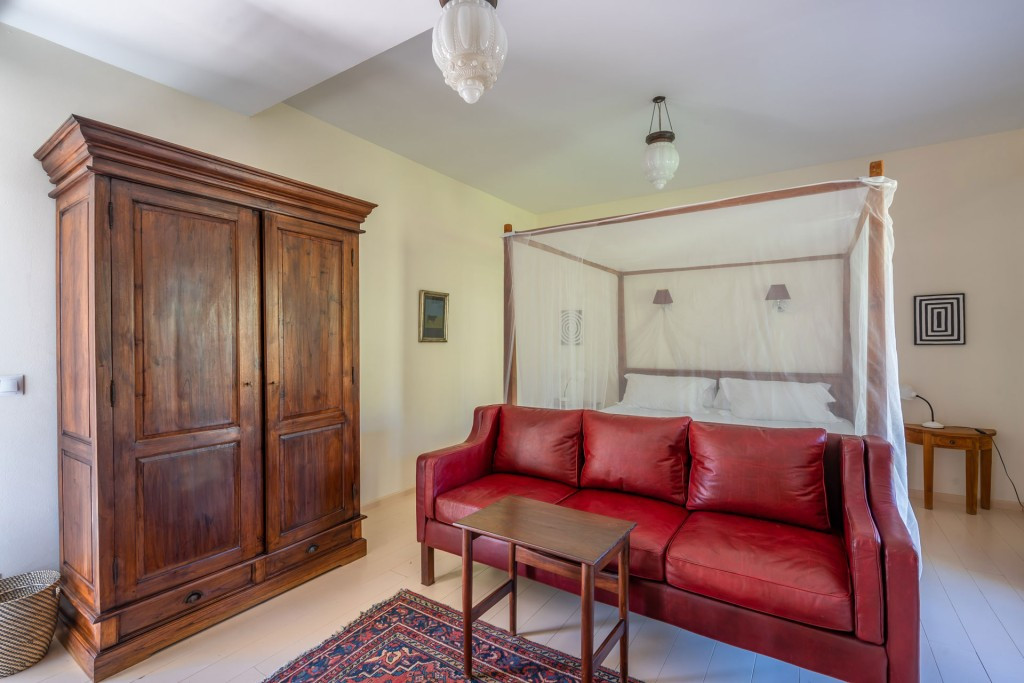 8 Bed Townhouse for sale in Ronda Costa Del Sol, Málaga, Spain
