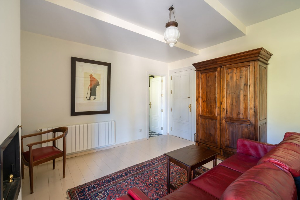 8 Bed Townhouse for sale in Ronda Costa Del Sol, Málaga, Spain