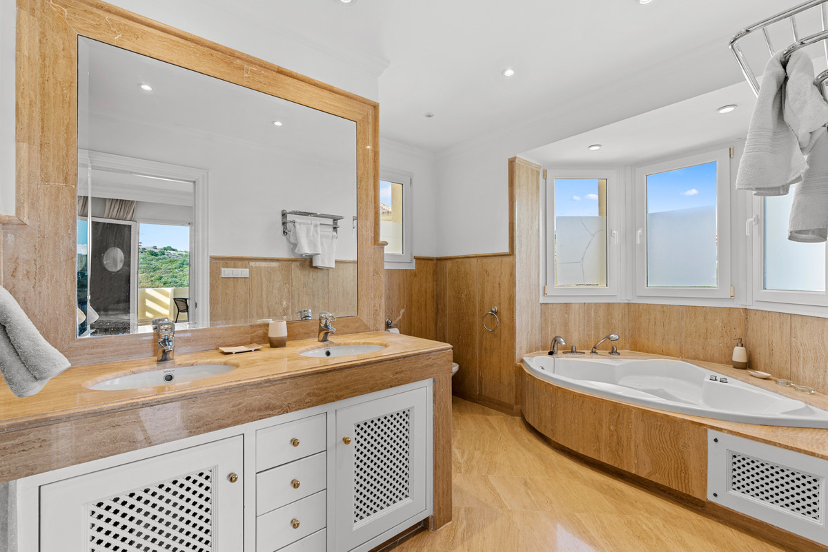 3 Bed Apartment for sale in Casares Playa Costa Del Sol, Málaga, Spain