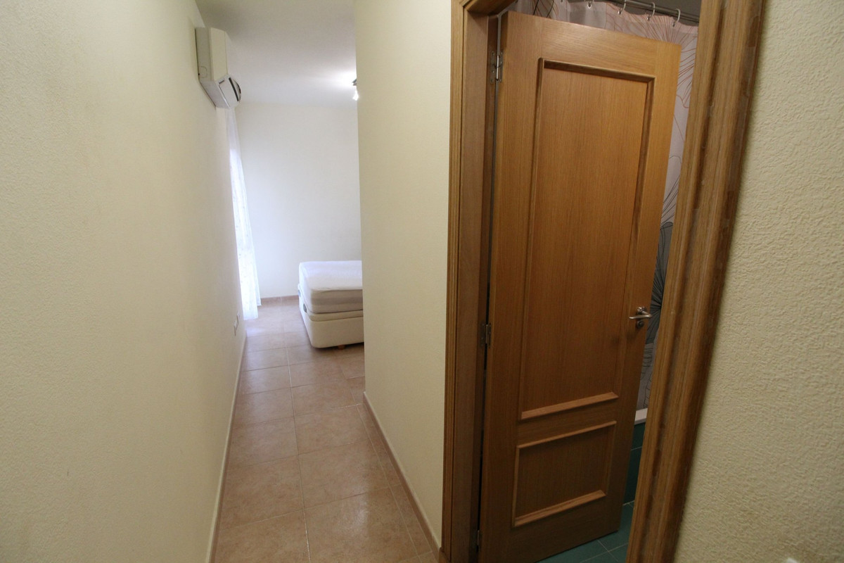 2 Bed Apartment for sale in Guardamar Del Segura Costa Blanca, Alicante, Spain