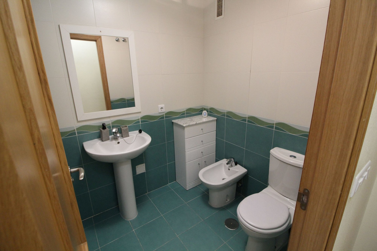 2 Bed Apartment for sale in Guardamar Del Segura Costa Blanca, Alicante, Spain