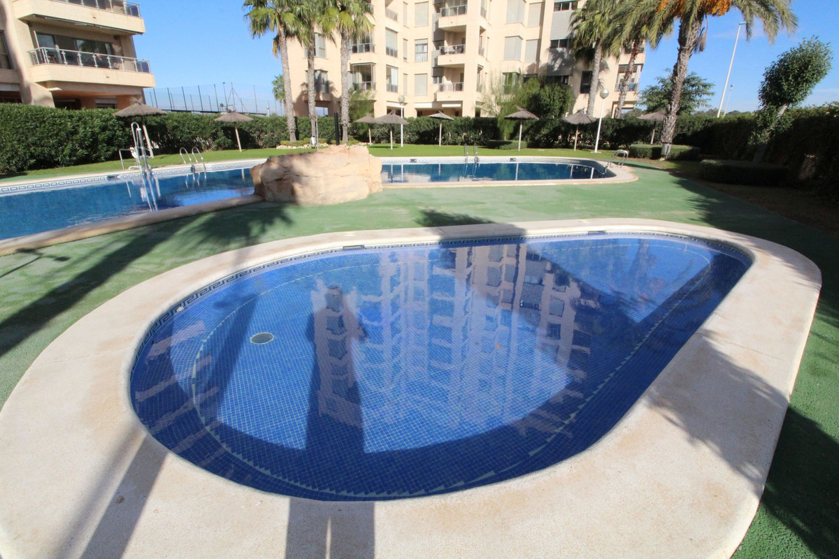 2 Bed Apartment for sale in Guardamar Del Segura Costa Blanca, Alicante, Spain