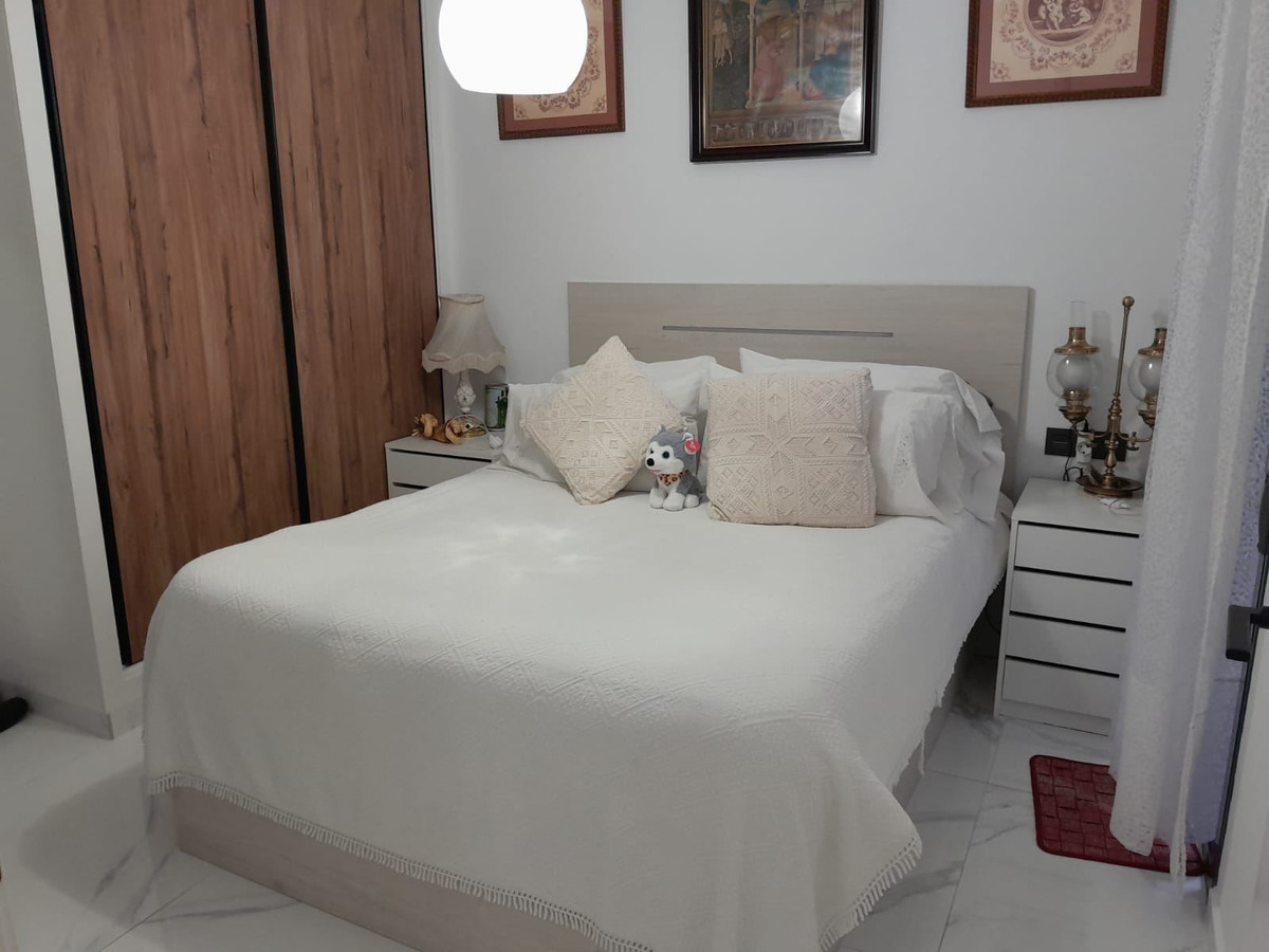 3 Bed Apartment for sale in Torrevieja Costa Blanca, Alicante, Spain