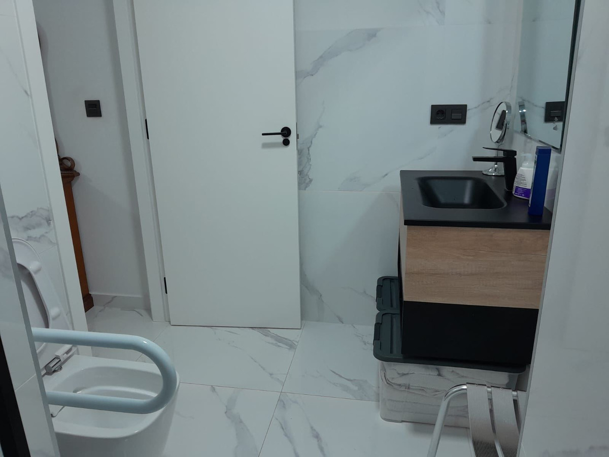 3 Bed Apartment for sale in Torrevieja Costa Blanca, Alicante, Spain