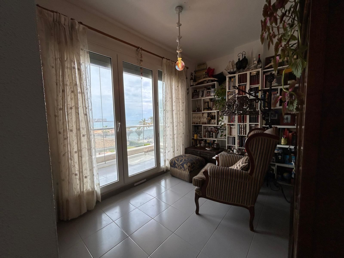 Se vende Apartamento Planta Media de 3 dormitorios en Costa Blanca, Alicante, España