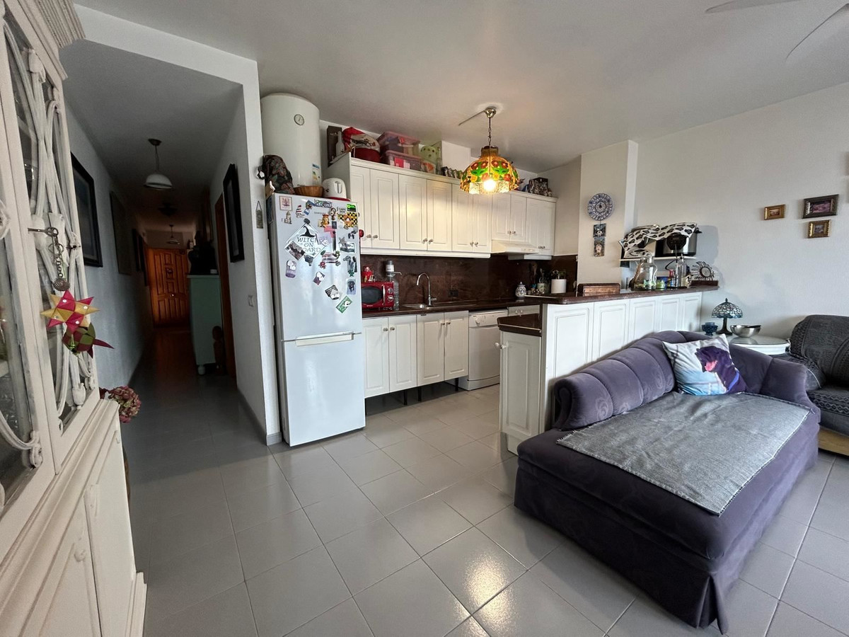 Se vende Apartamento Planta Media de 3 dormitorios en Costa Blanca, Alicante, España