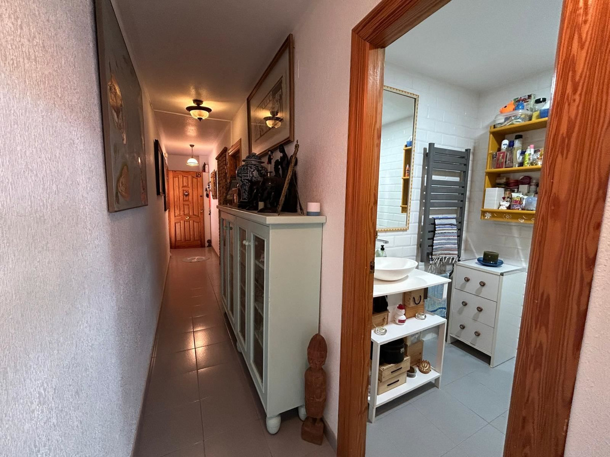 Se vende Apartamento Planta Media de 3 dormitorios en Costa Blanca, Alicante, España