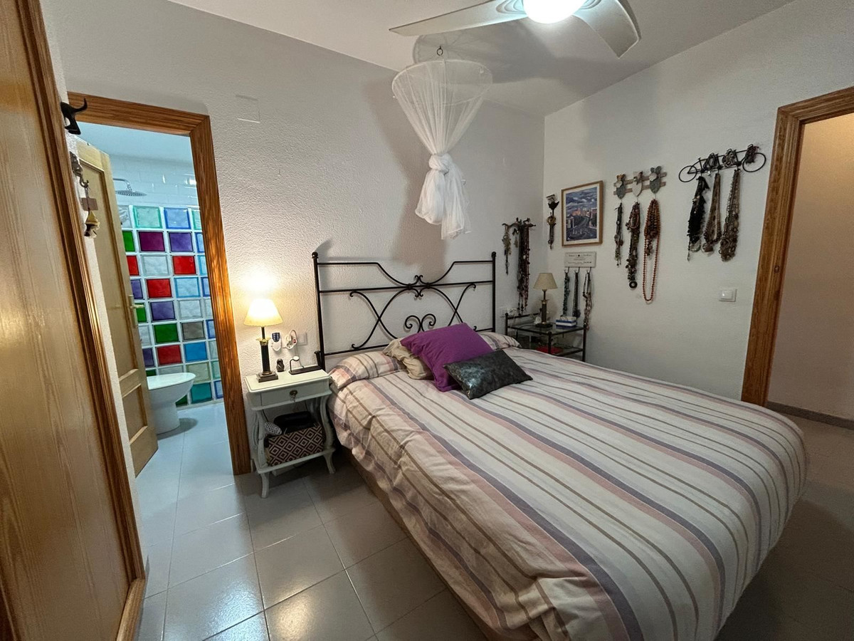 Se vende Apartamento Planta Media de 3 dormitorios en Costa Blanca, Alicante, España