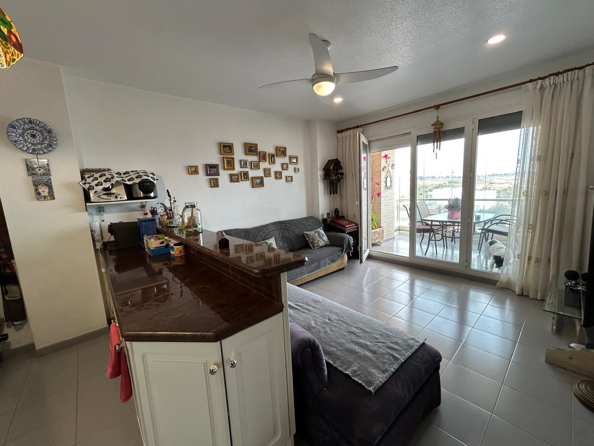 Se vende Apartamento Planta Media de 3 dormitorios en Costa Blanca, Alicante, España