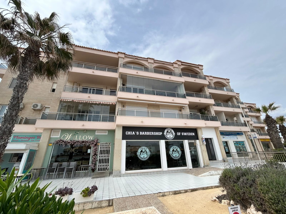 Se vende Apartamento Planta Media de 3 dormitorios en Costa Blanca, Alicante, España