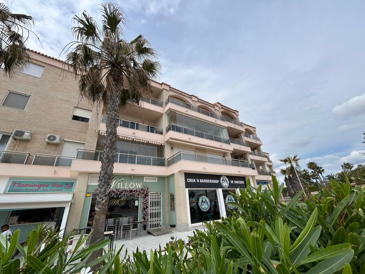 Se vende Apartamento Planta Media de 3 dormitorios en Costa Blanca, Alicante, España