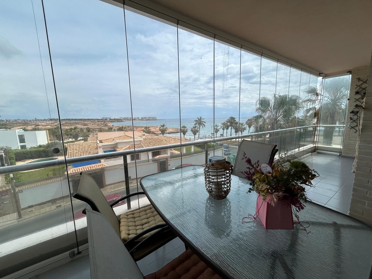 Se vende Apartamento Planta Media de 3 dormitorios en Costa Blanca, Alicante, España