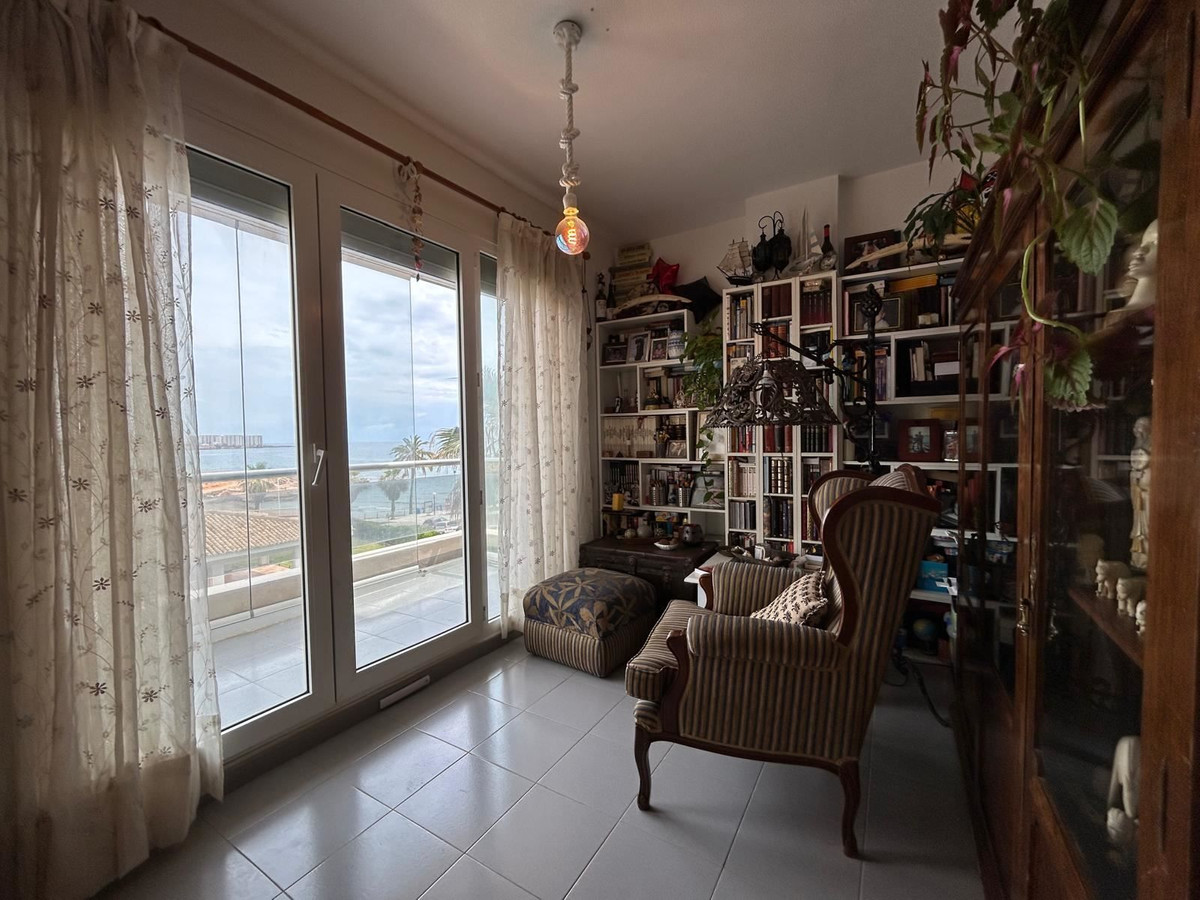 Se vende Apartamento Planta Media de 3 dormitorios en Costa Blanca, Alicante, España