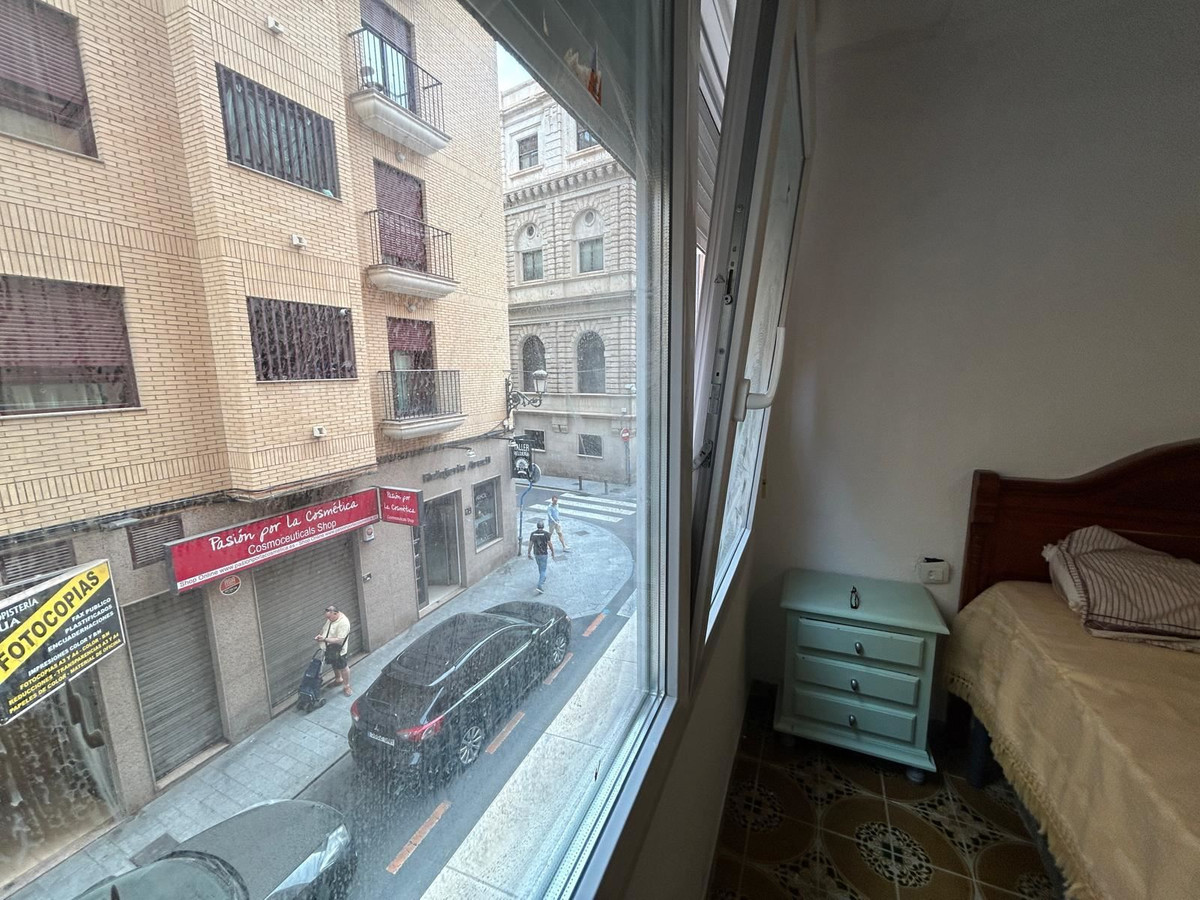 Se vende Apartamento Planta Baja de 4 dormitorios en Costa Blanca, Alicante, España