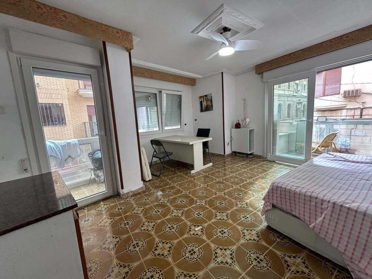 Se vende Apartamento Planta Baja de 4 dormitorios en Costa Blanca, Alicante, España