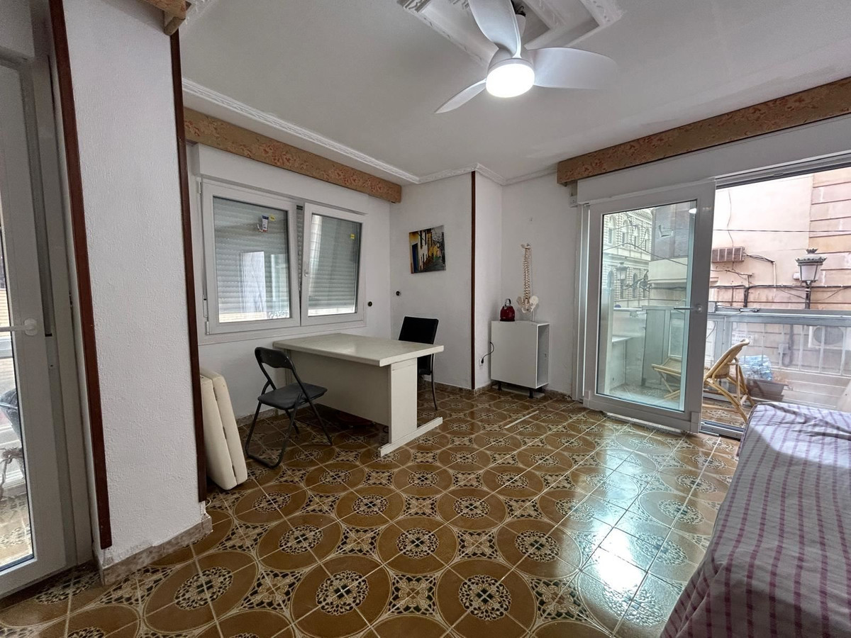 Se vende Apartamento Planta Baja de 4 dormitorios en Costa Blanca, Alicante, España