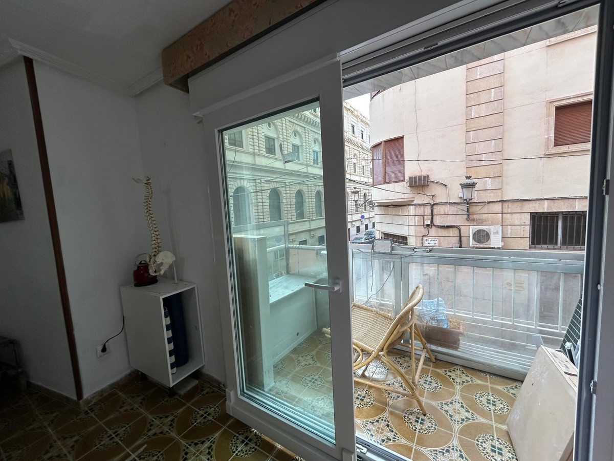 Se vende Apartamento Planta Baja de 4 dormitorios en Costa Blanca, Alicante, España