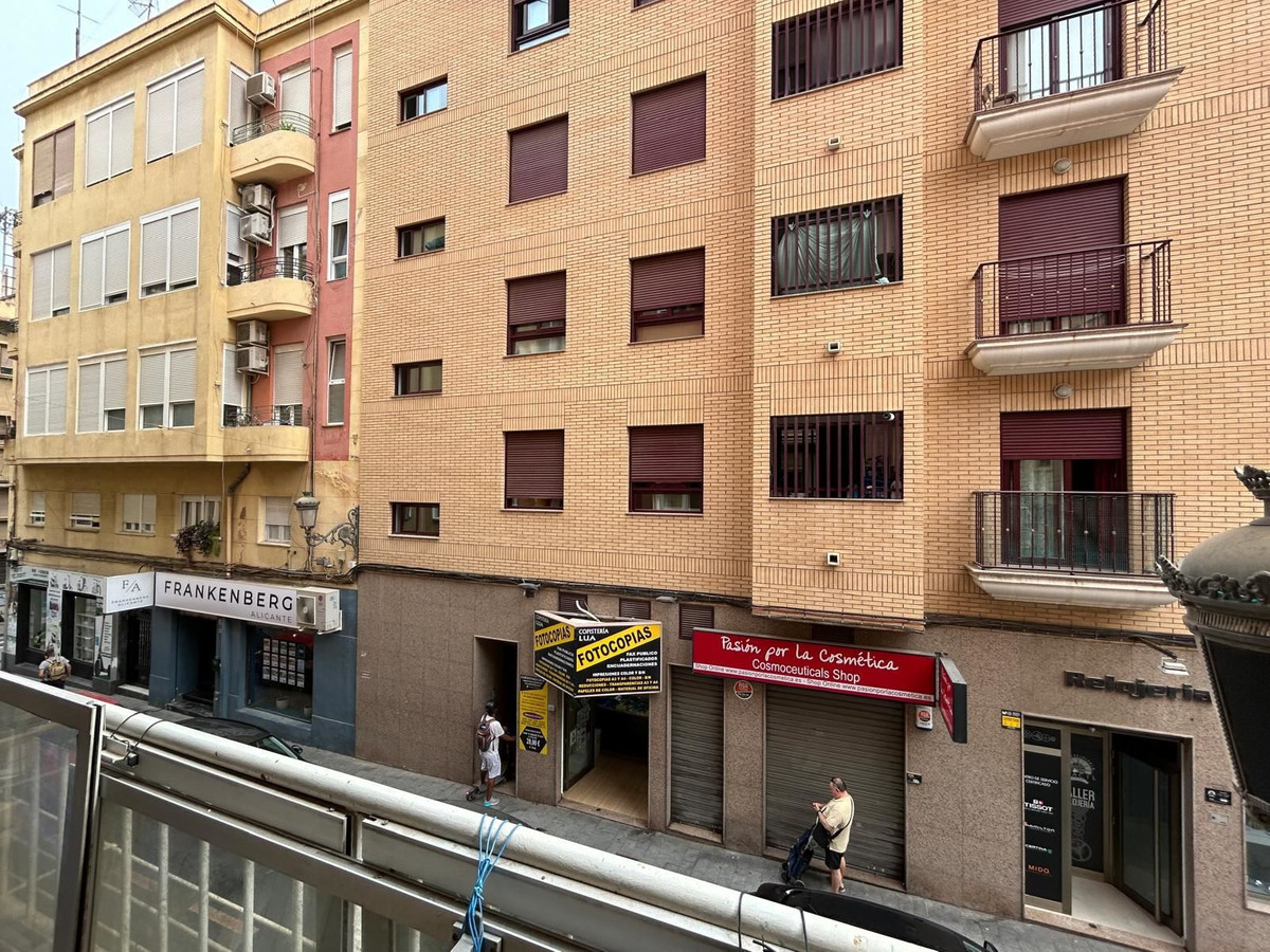 Se vende Apartamento Planta Baja de 4 dormitorios en Costa Blanca, Alicante, España