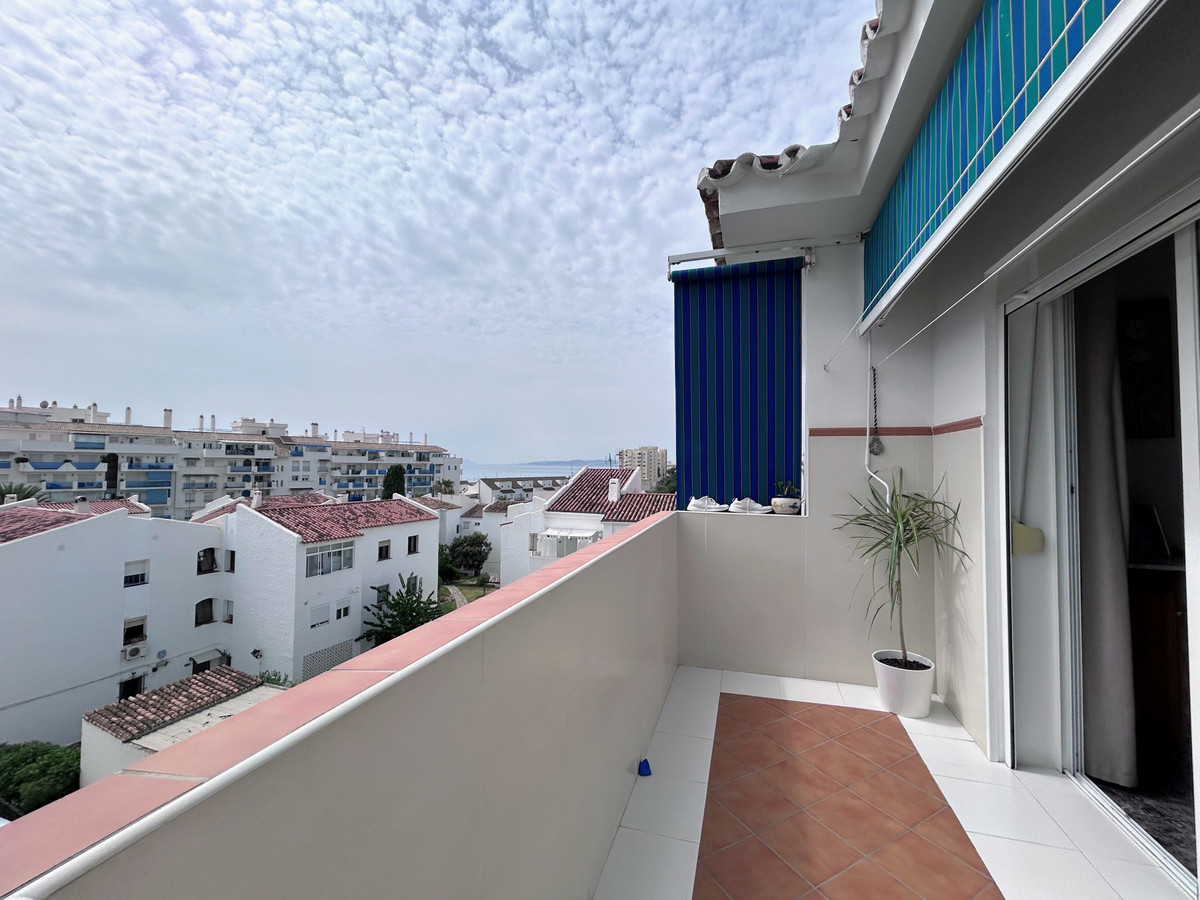 3 Bed Apartment for sale in Estepona Costa Del Sol, Málaga, Spain