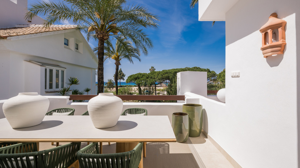 3 Bed Apartment for sale in Marbella Costa Del Sol, Málaga, Spain