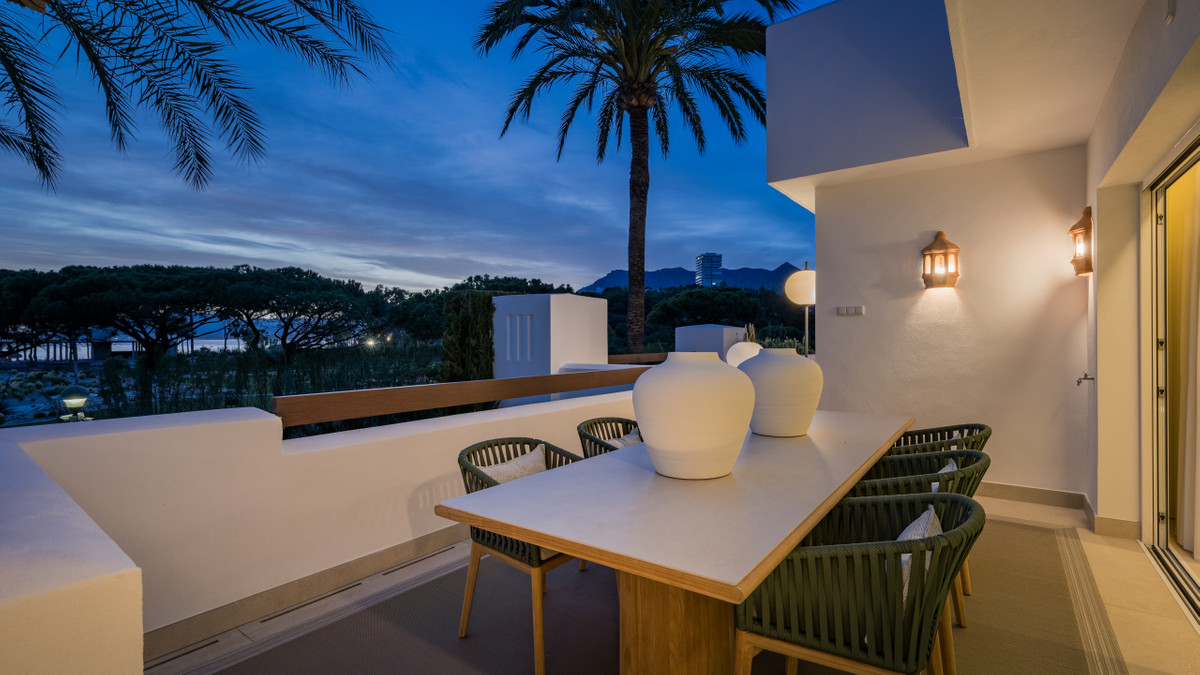 3 Bed Apartment for sale in Marbella Costa Del Sol, Málaga, Spain