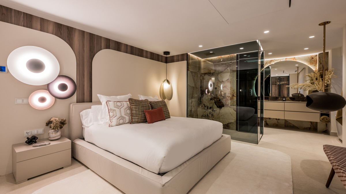 3 Bed Apartment for sale in Marbella Costa Del Sol, Málaga, Spain