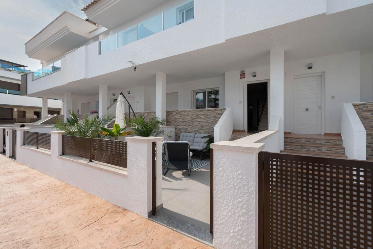Se vende Apartamento Planta Media de 3 dormitorios en Costa Blanca, Alicante, España