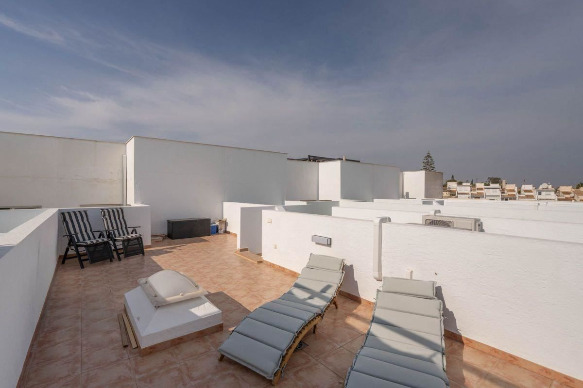 Se vende Apartamento Planta Media de 3 dormitorios en Costa Blanca, Alicante, España
