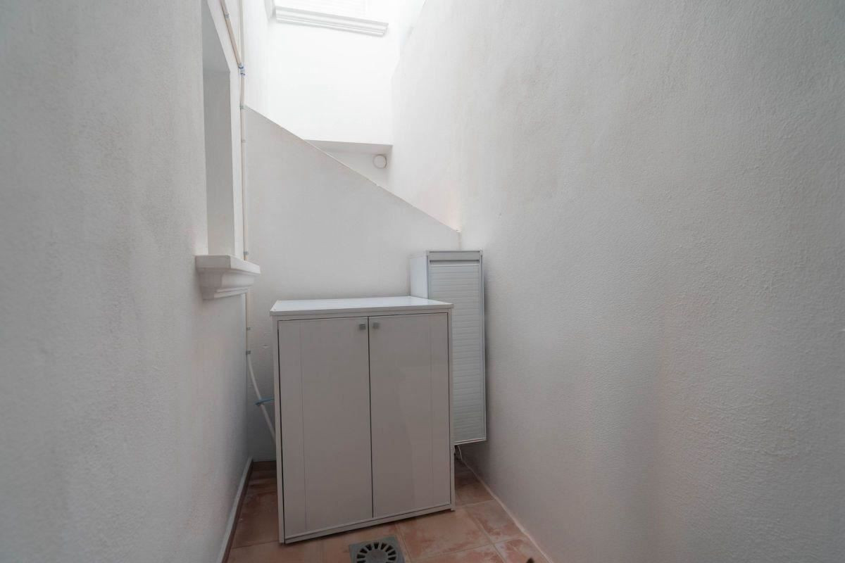 Se vende Apartamento Planta Media de 3 dormitorios en Costa Blanca, Alicante, España