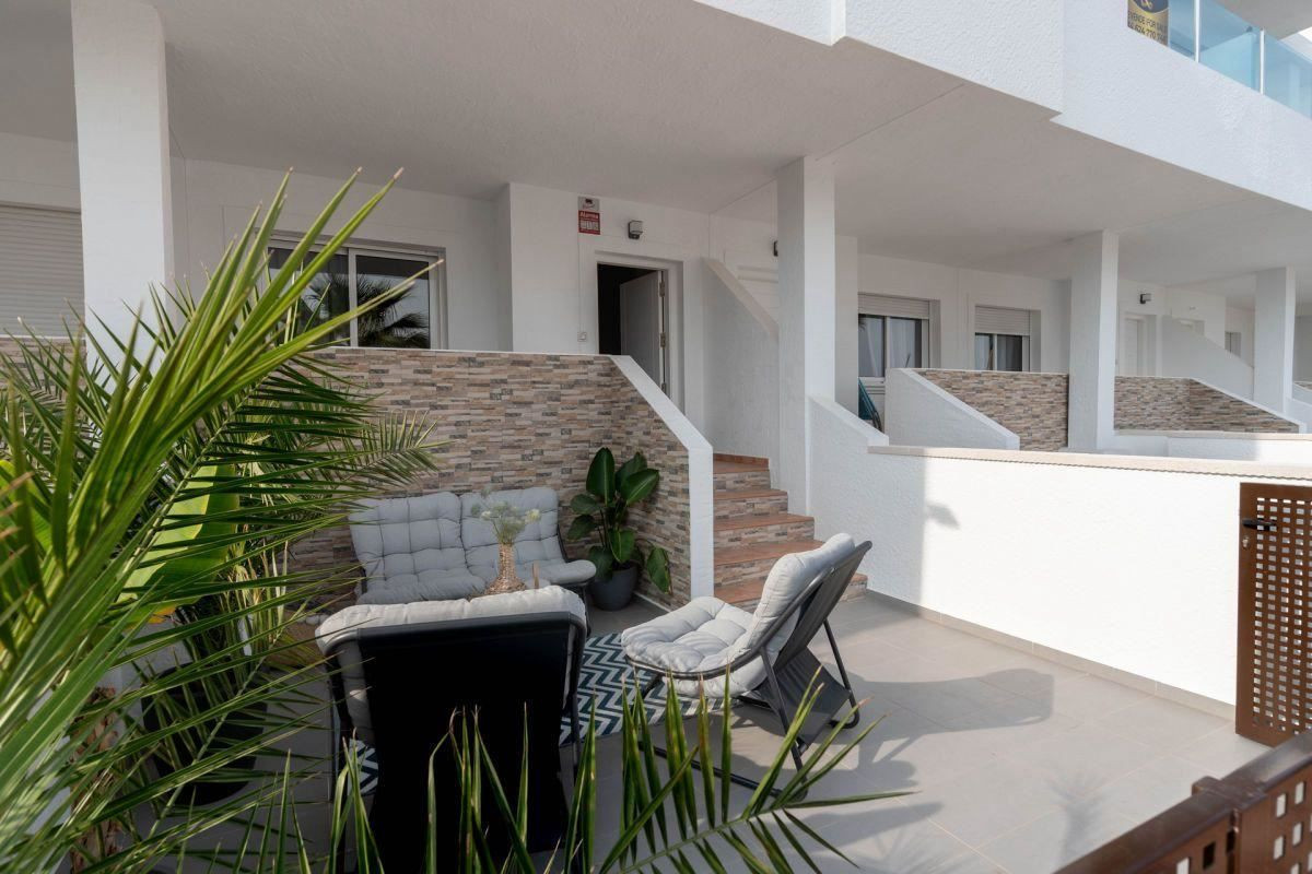 Se vende Apartamento Planta Media de 3 dormitorios en Costa Blanca, Alicante, España