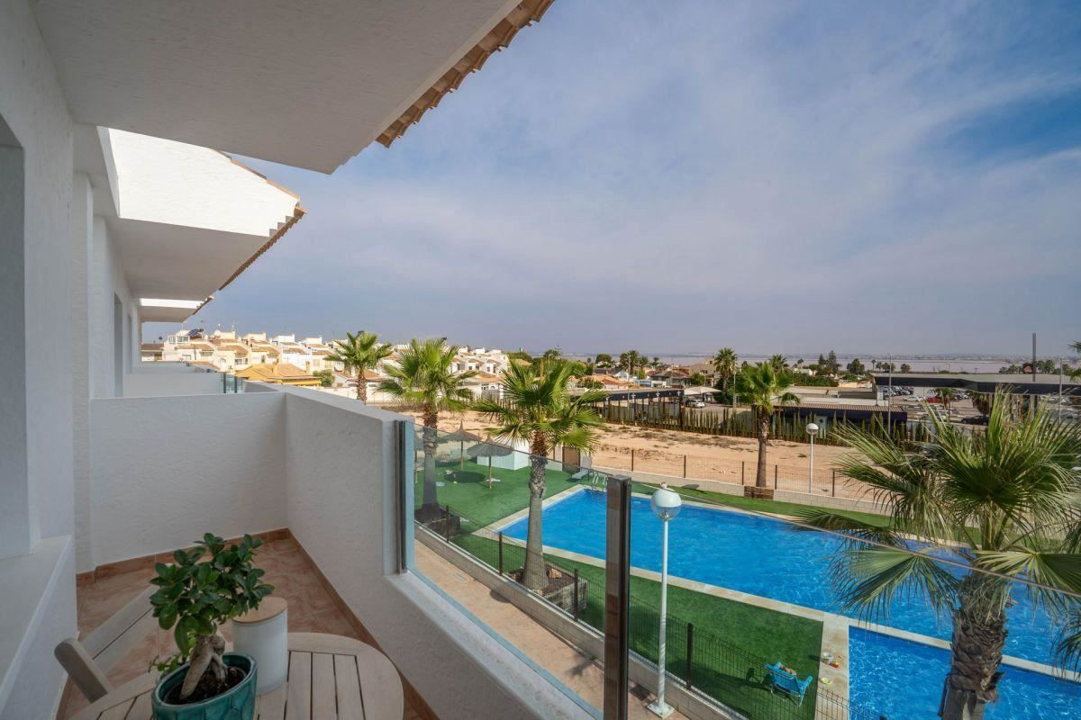 Se vende Apartamento Planta Media de 3 dormitorios en Costa Blanca, Alicante, España