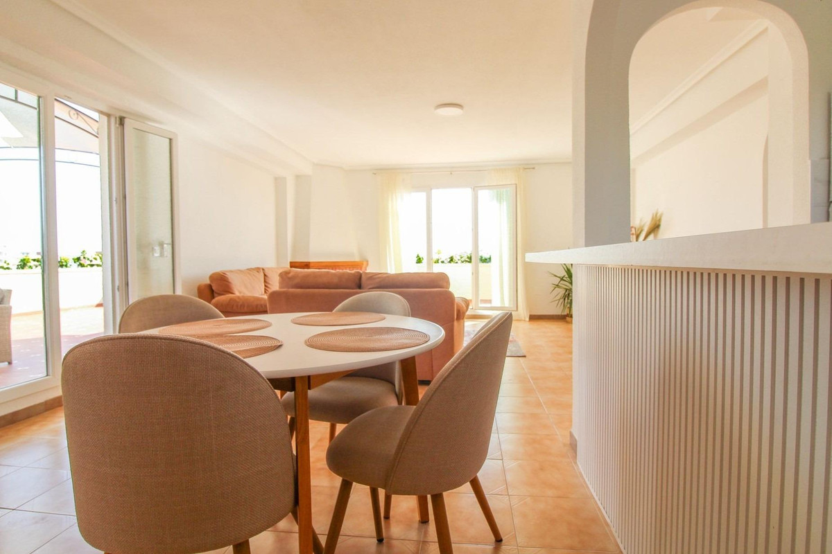 Se vende Apartamento Planta Media de 2 dormitorios en Costa Blanca, Alicante, España