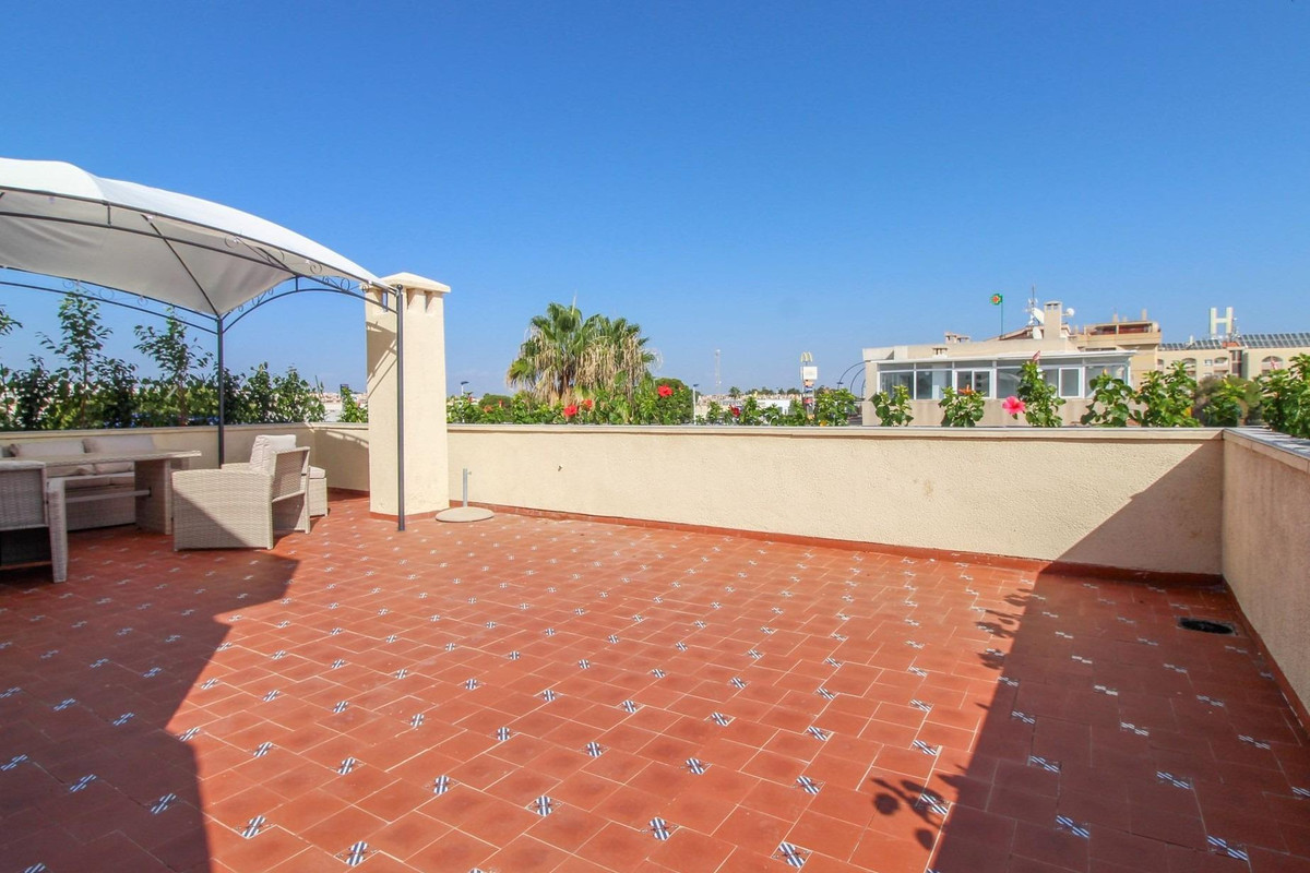 Se vende Apartamento Planta Media de 2 dormitorios en Costa Blanca, Alicante, España