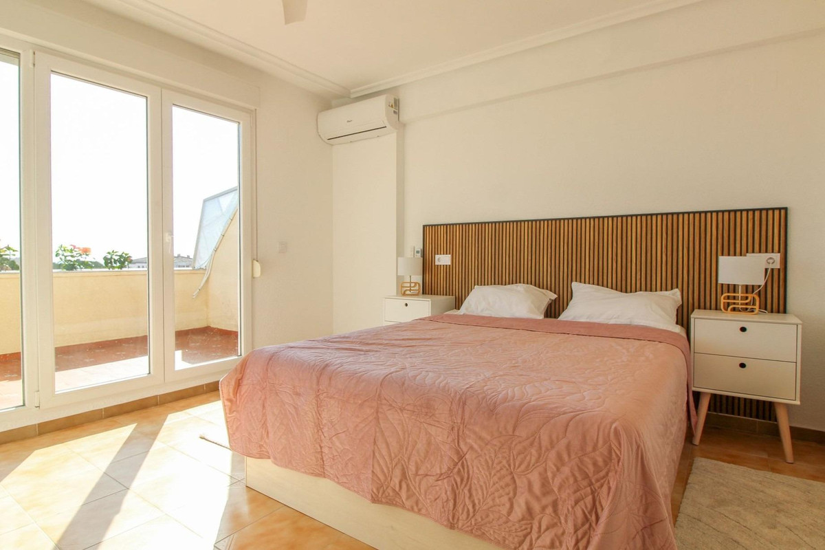 Se vende Apartamento Planta Media de 2 dormitorios en Costa Blanca, Alicante, España
